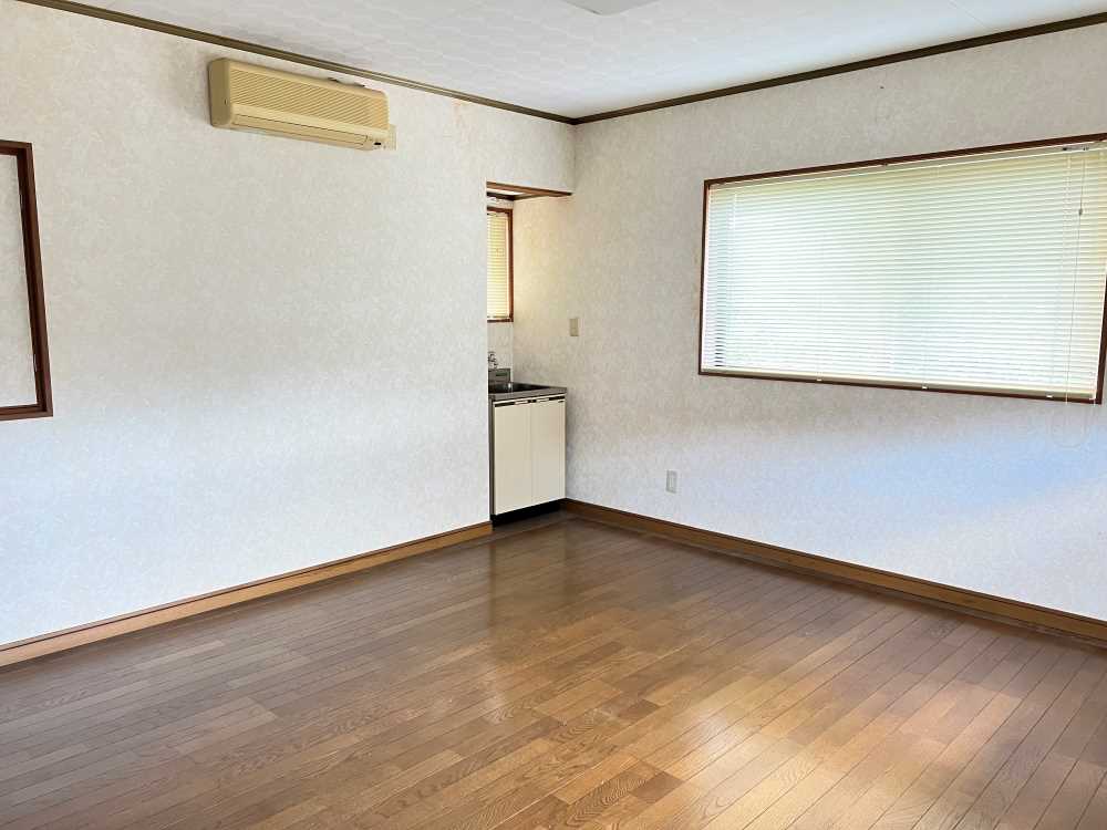 リノベーション不動産しまね 知井宮町中古住宅 ２階洋室